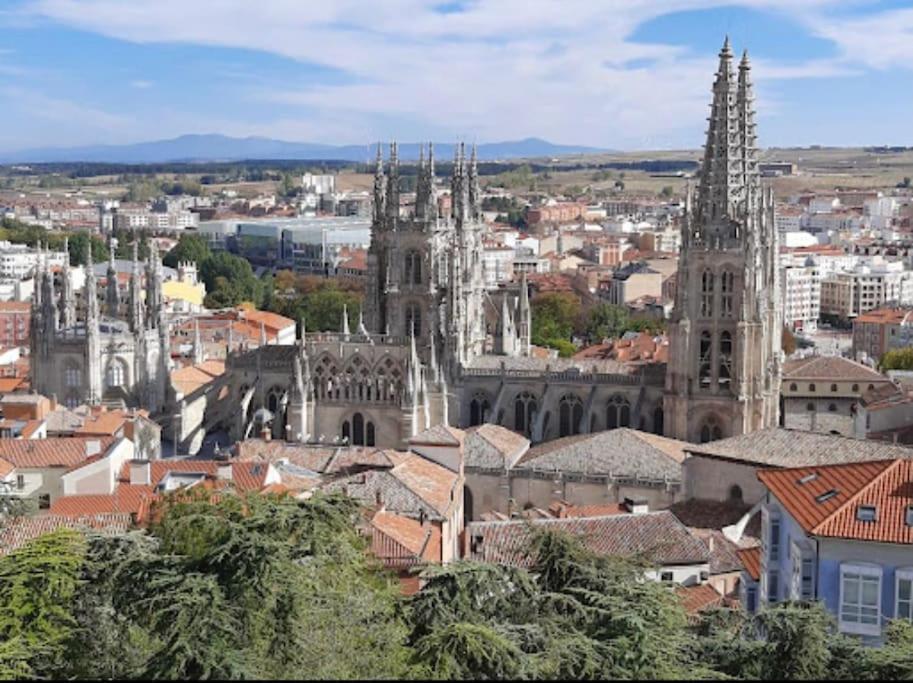 Vivienda De Uso Turistico En El Corazon De Burgos Lägenhet Exteriör bild